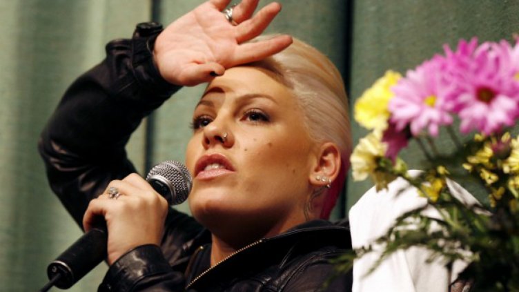 Пинк се снима гола в защита на животните