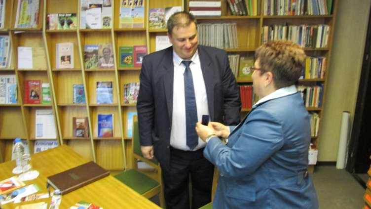 Евродепутат стана посланик на библиотеките
