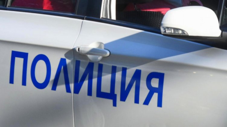  Почерпена дама се обърна в канал