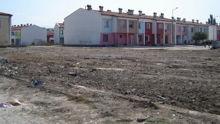 Продължава събарянето на постройки в пловдивската "Шекер махала"