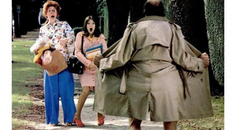 Извратеняк стресна гости и жители на Варна