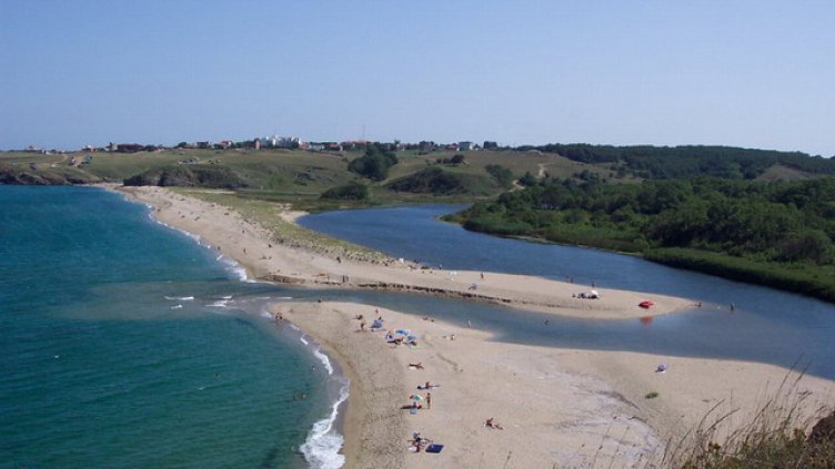 Нови нарушения откриха край Синеморец