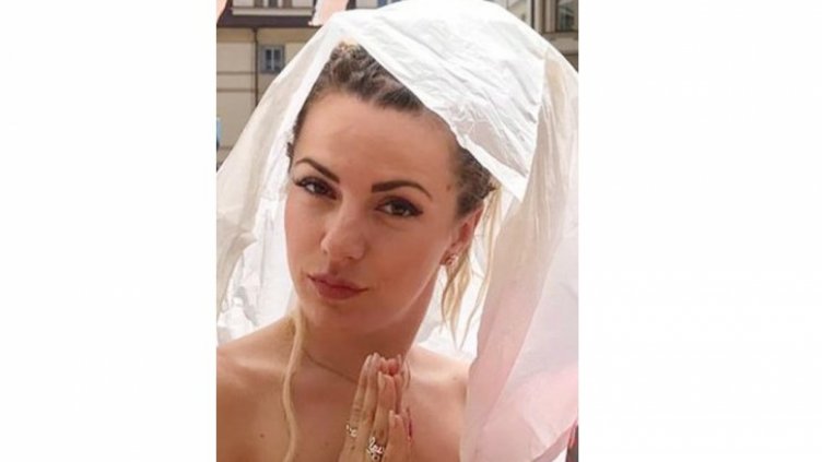 Бременна ли е Поли Генова? 