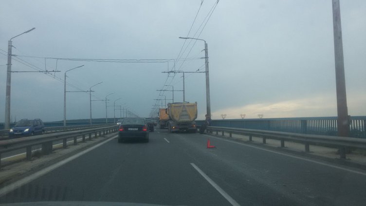 Аспарухов мост блокиран