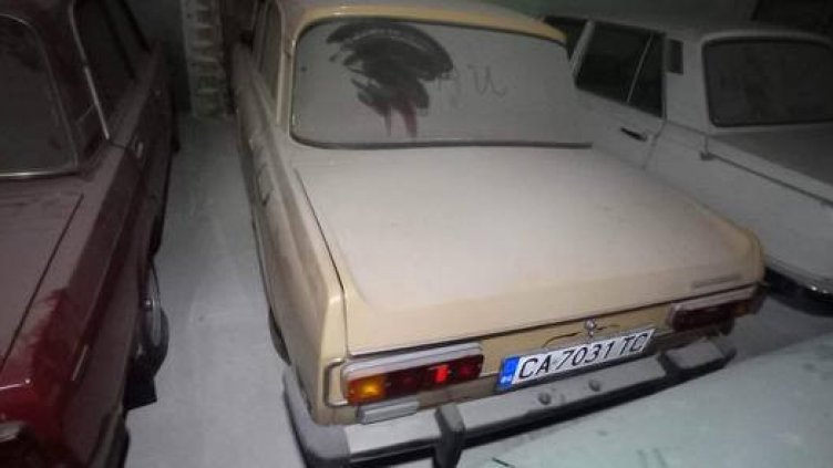 Ретро музеят във Варна продава с пост във Facebook: 90 соц. автомобила!