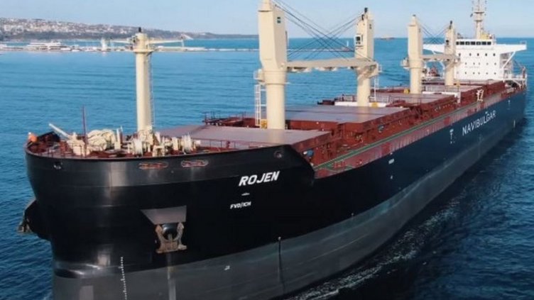 Прибират част от екипажа на "Рожен"