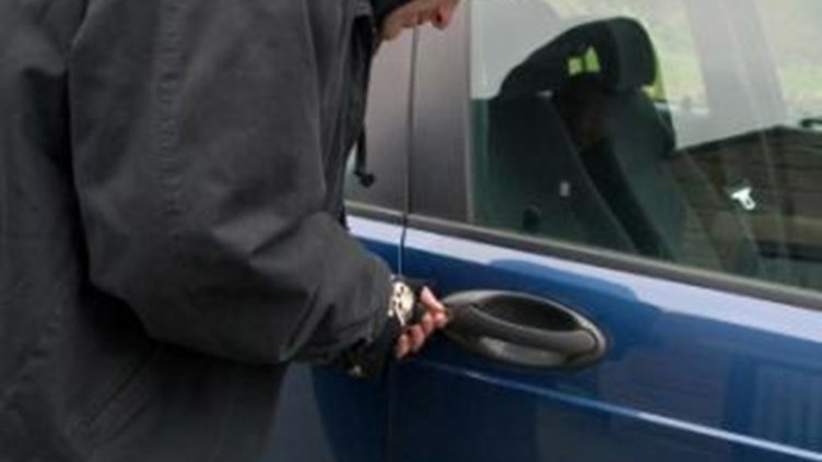 Заловиха автоджамбази в момент на кражба