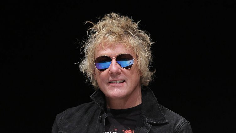 Почина бившият барабанист на "Скорпиънс" Джеймс Котак