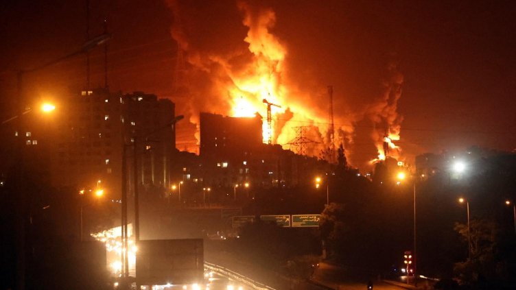 Иранска ракета е поразила нефтен завод в Хайфа