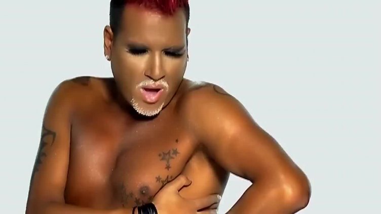 Азис се сопна в мрежата на феновете се: Ще изглеждам както АЗ преценя!