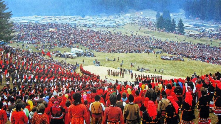 350 000 души на Рожен за трите съборни дни