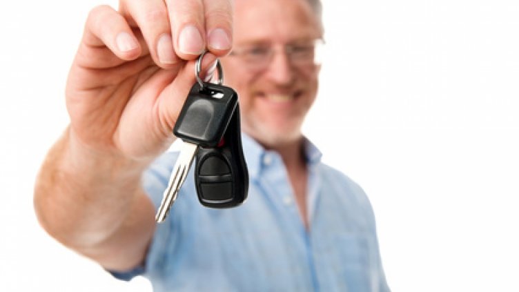 Правителството ще стимулира купуването на електрически и хибридни коли