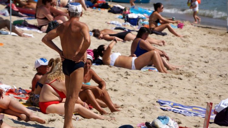 Румънски и чешки полицаи ще кръстосват плажовете ни