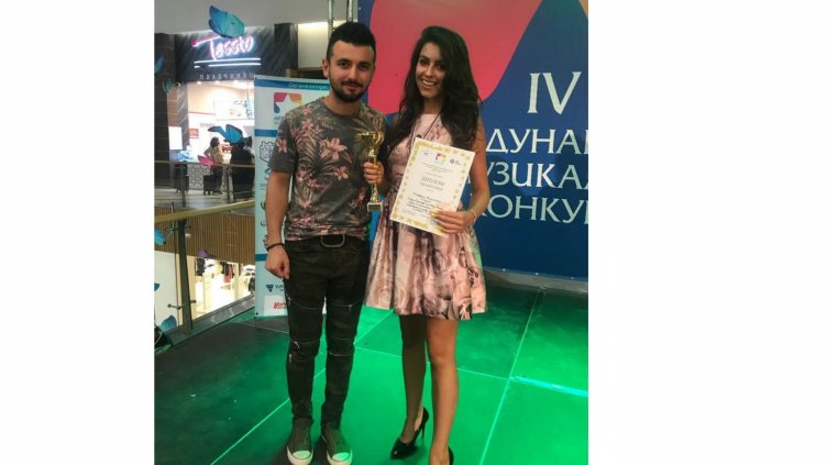 С концерт на пеещото жури откриха официално ММК „ART STARS-Звезди на изкуството” 