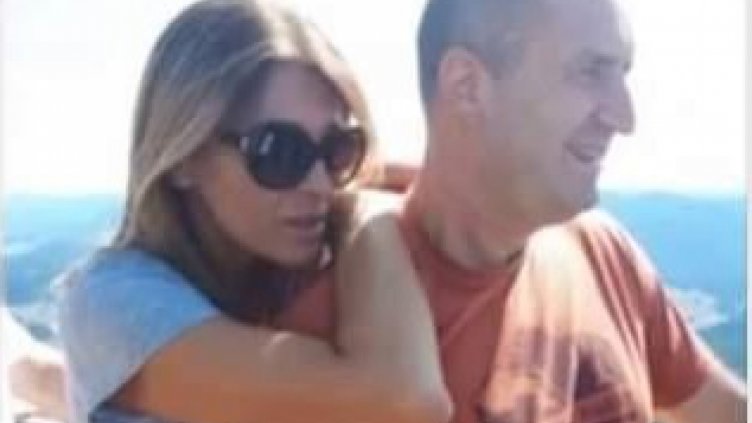 Президентът и съпругата му тайно на море в Царево