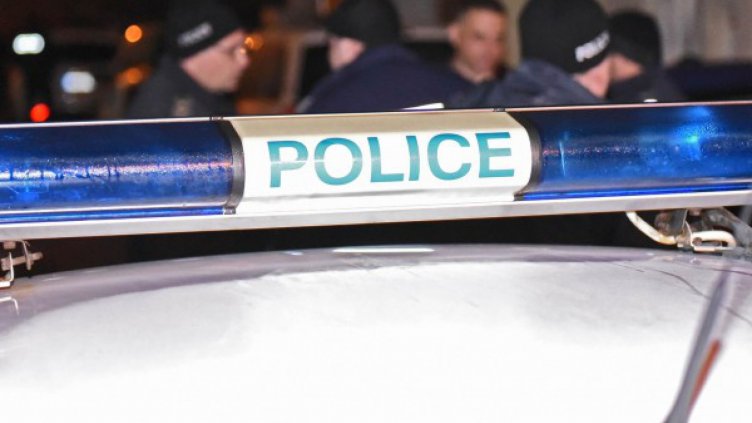 Откриха труп в училищен двор