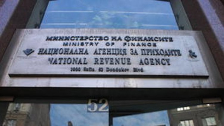 Не готвят сливане на НАП и митниците