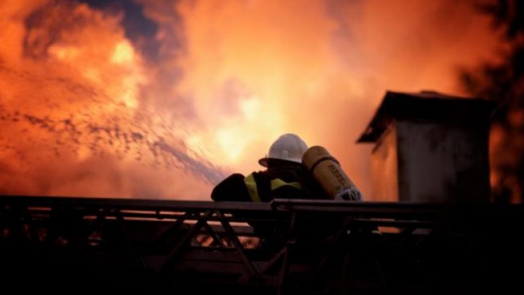 Голям пожар избухна в центъра на Силистра