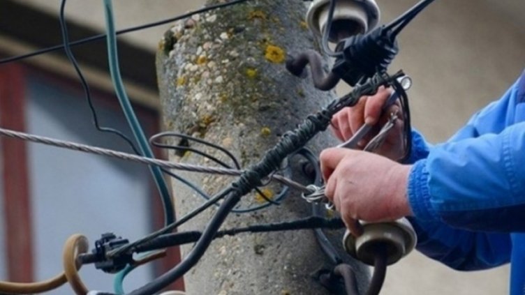 46-годишна от Долни чифлик получи условна присъда за кражба на ток