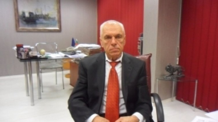 Съдията: Обслужващ персонал или главно действащо лице