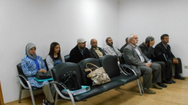 Забулената Емине загуби делото в съда