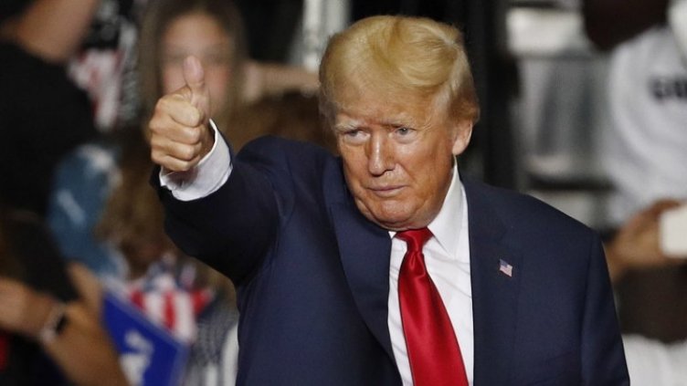 Тръмп е съхранявал документи с ядрени тайни и военни планове в баня 