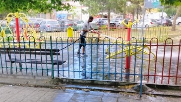 Измиха 55 детски площадки в район „Приморски“