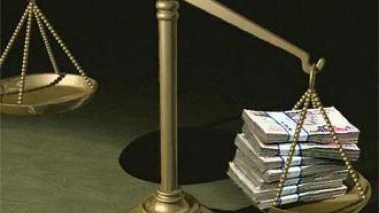 Корупция и бедност спират развитието на България