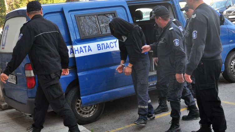 Задържаният за кървавата драма в Чернево остава зад решетките