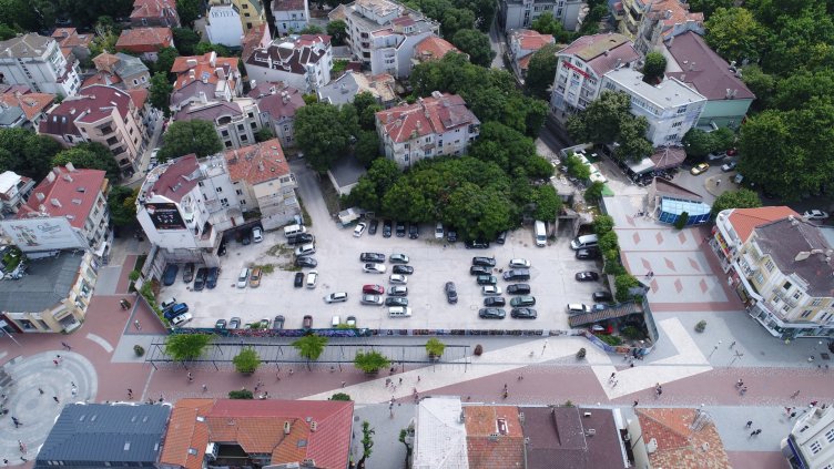 Питат варненци за съдбата на Дупката