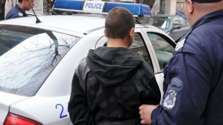 Спипаха ученик от Варна с голямо количество наркотици