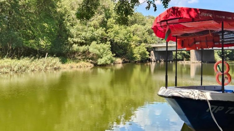 Приморско в четири кадъра – когато приятелството и технологията създават спомени