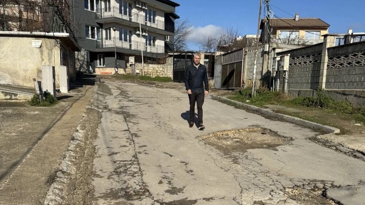 Коцев се разходи из "Виница" и обеща пари за пътни ремонти и детска площадка