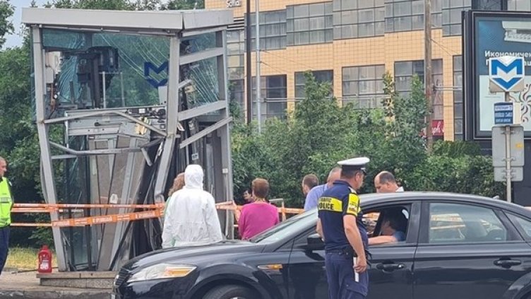 Убитите при катастрофата в София момичета са били на 50 м разстояние едно от друго