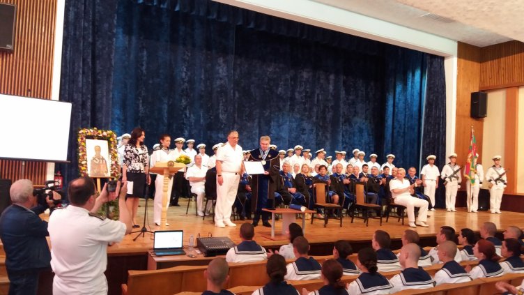 Проф. д-р Красимир Иванов стана „Доктор хонорис кауза“ на ВВМУ