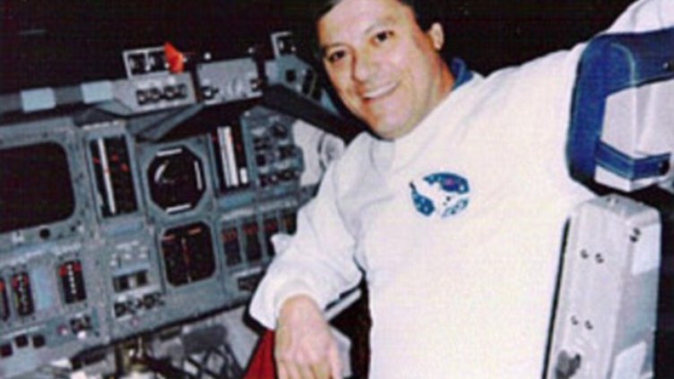 Бивш инженер от НАСА твърди, че видял 3-метрово извънземно