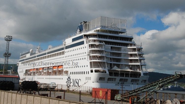 MSC Sinfonia пак акостира във Варна