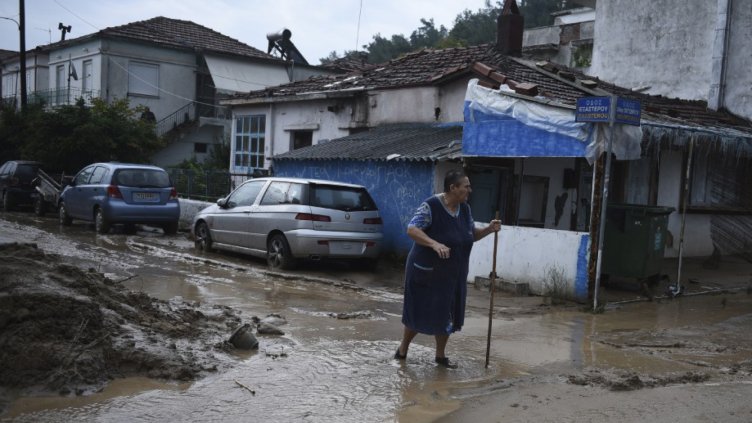 Наводненията в Гърция взеха 7 жертви