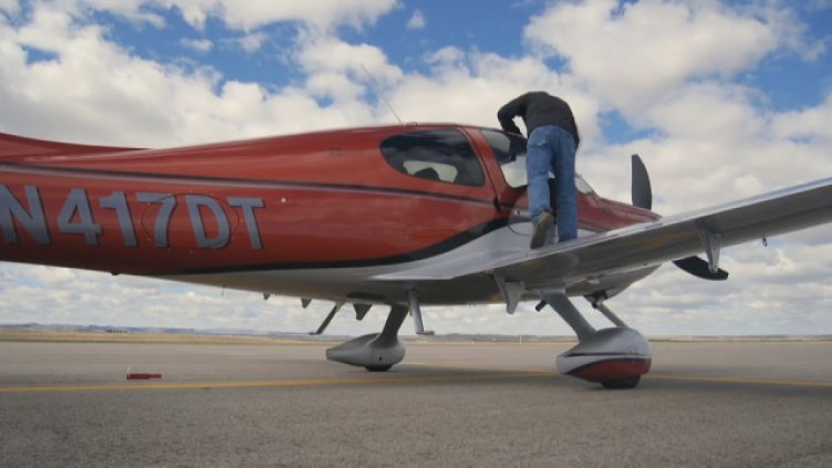 Загиналият в Балчик пилот имал разрешително от година и половина