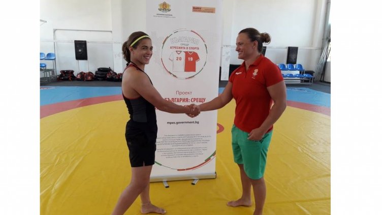 Млади спортисти и спортни журналисти се обединиха срещу агресията