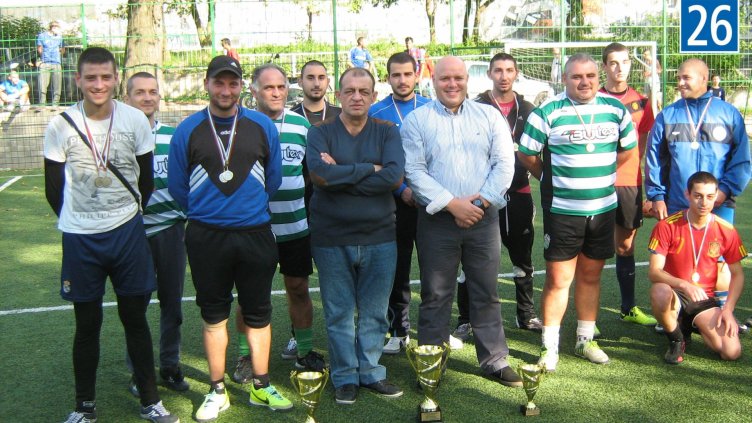 Неделчо Михайлов награди победители в турнир по мини-футбол