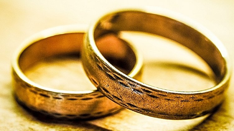 Рощок търси двойка, сключила брак на 24-ти юни