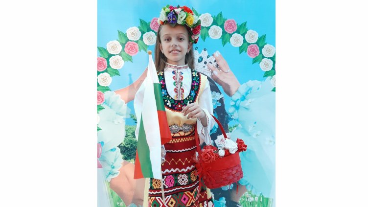 9-годишно момиче от Варна спечели „Мини Мис Планета”