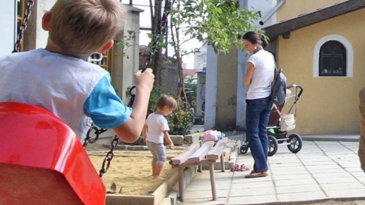 Местата в яслите – малко над 32 хил. за страната