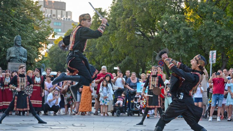 Откриха Международния фолклорен фестивал "Варненско лято"