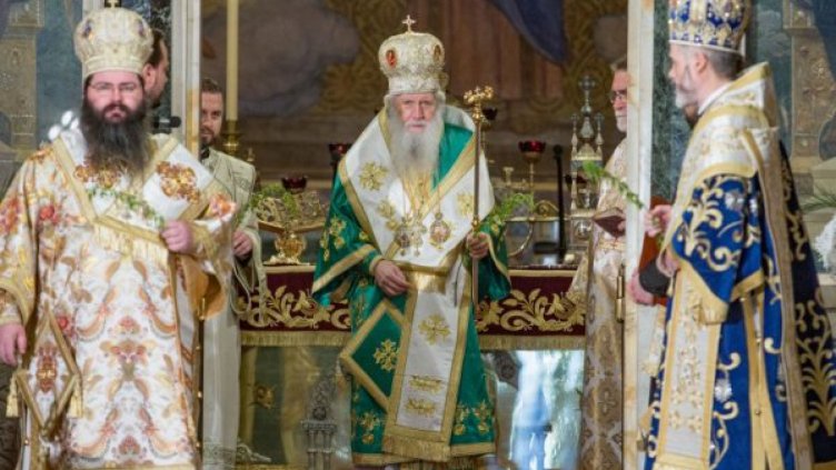 Патриарх Неофит оглави службата за Цветница