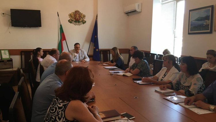 Във Варна търсят решение на проблема с турските станции, които заглушават телекомуникациите по Черноморието