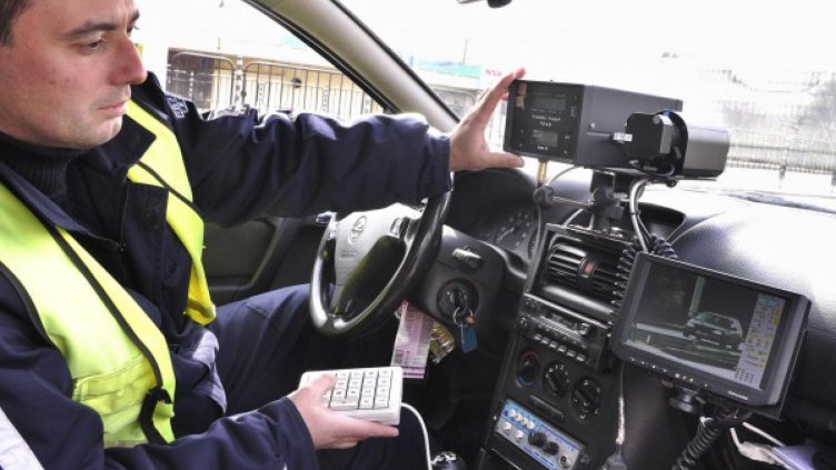 Глоби на пътя – да, но и да се събират редовно