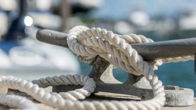 Атрактивни награди и плажни емоции ще радват участниците в „Синьо лято“