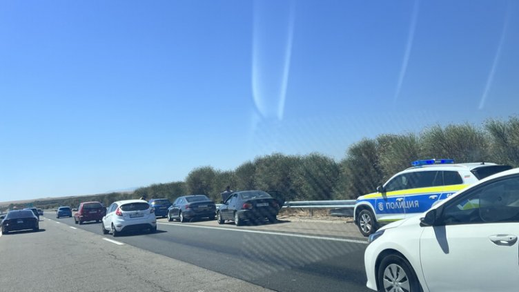 Пак километрично задръстване на "Тракия"